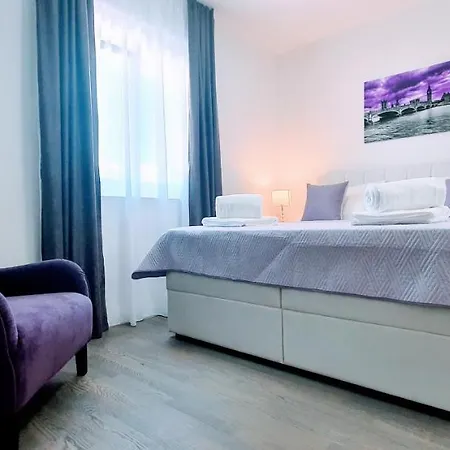 别墅 Andrija 扎达尔